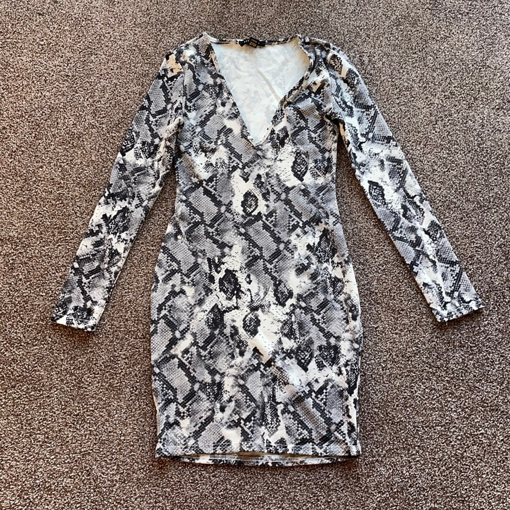 Long sleeve dress
